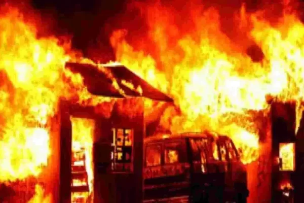 25 Shops Destroyed As Fire Guts Building In Ilorin, Kwara State
